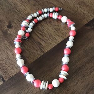 20 inch necklace . It’s in good condition